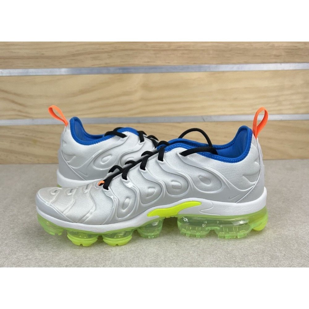 Nike Air VaporMax Plus Photon Dust Volt 2022 Size Womens 11 / Men’s 9.5 - Picture 5 of 10
